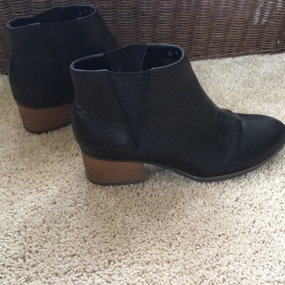 Dr. Scholls black booties